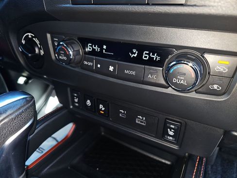 Used 2024 Nissan Frontier PRO-4X w/ Pro Premium Package image 25