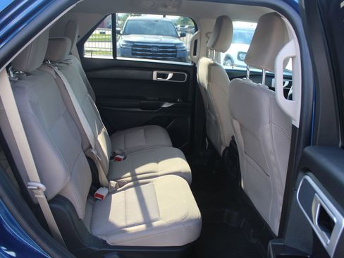 Used 2023 Ford Explorer 4WD image 13