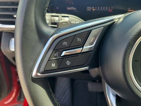 Used 2025 Buick Envision Preferred AWD/4WD image 28