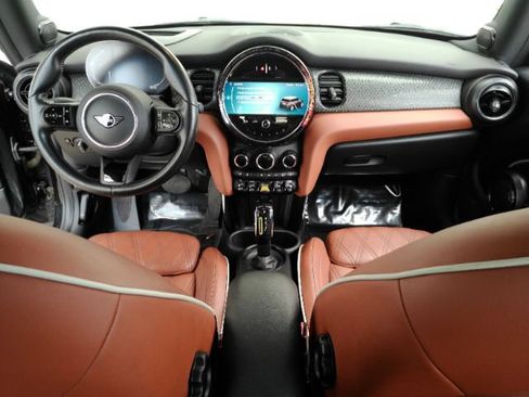 Used 2024 MINI Cooper SE FWD image 2