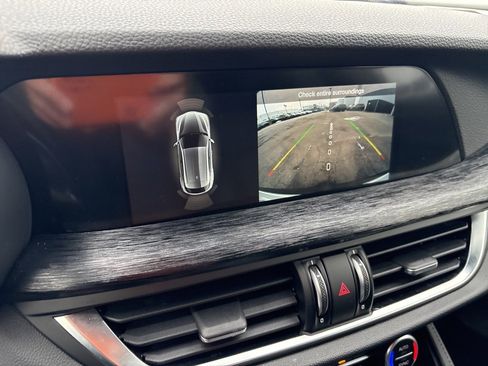 Used 2024 Alfa Romeo Stelvio Sprint image 28