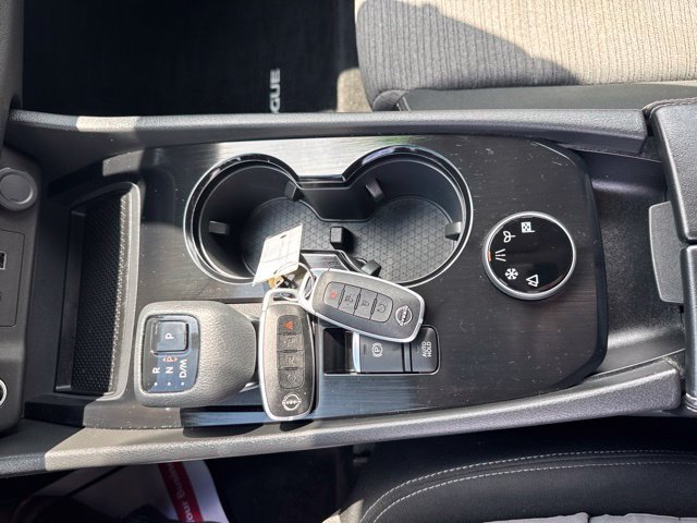 Certified 2023 Nissan Rogue SV AWD/4WD image 26