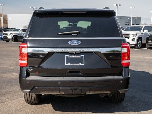 Used 2020 Ford Expedition XLT w/ Equipment Group 202A image 5