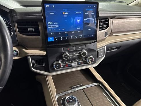 Used 2023 Ford Expedition Max Limited AWD/4WD image 32