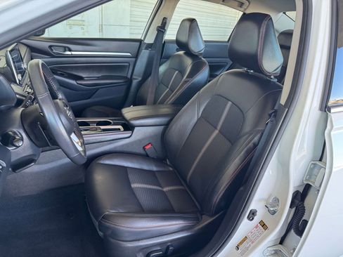 Used 2025 Nissan Altima 2.5 SR image 37