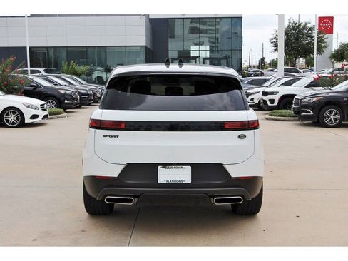 Used 2023 Land Rover Range Rover Sport SE AWD/4WD image 6