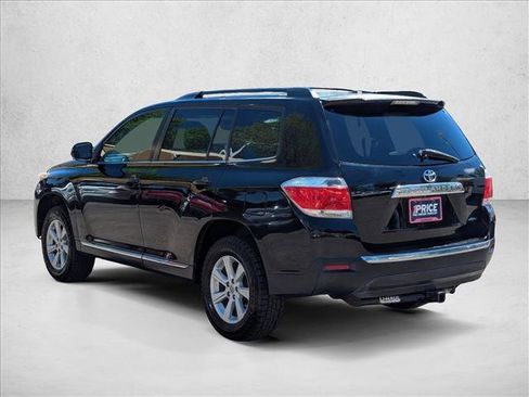 Used 2012 Toyota Highlander SE w/ Tow Pkg AWD/4WD image 8