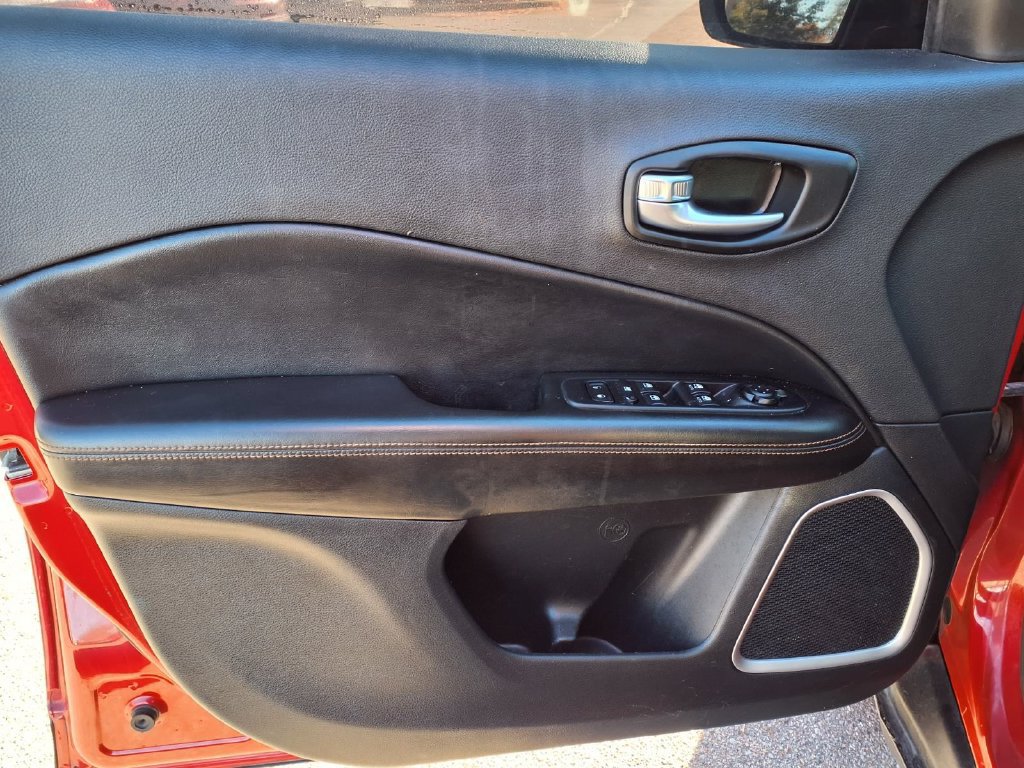 Used 2021 Jeep Compass Limited AWD/4WD image 19