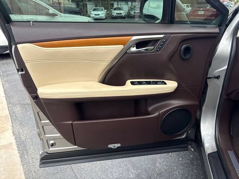 Used 2018 Lexus RX 350 FWD w/ Premium Package image 13