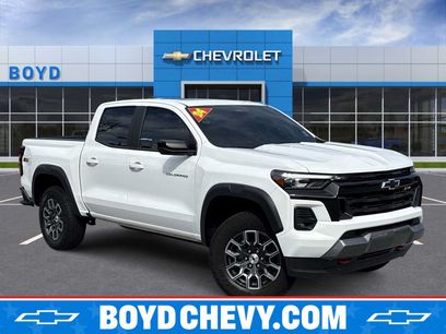 Used 2024 Chevrolet Colorado Z71 w/ Z71 Convenience Package 2