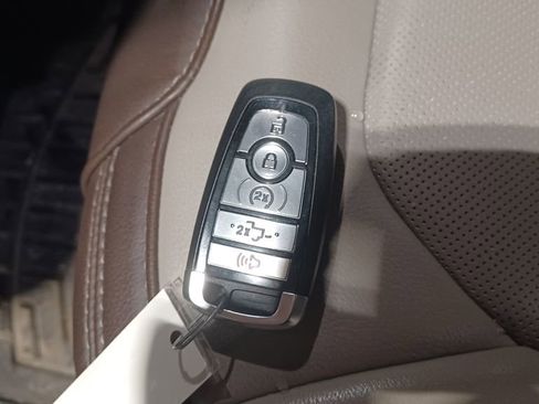 Used 2019 Ford F150 Limited w/ Trailer Tow Package image 10