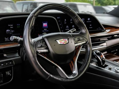 Used 2024 Cadillac Escalade Premium Luxury w/ Performance Package AWD/4WD image 15