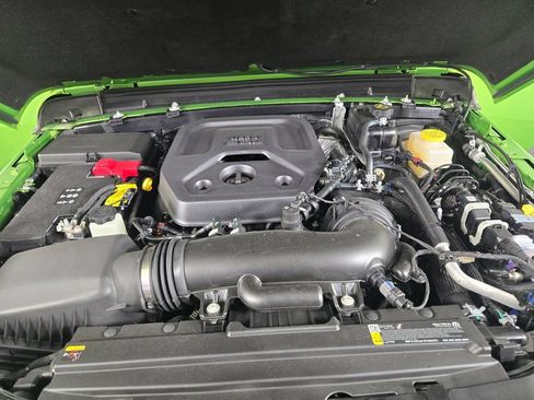 Used 2025 Jeep Wrangler Unlimited Sport AWD/4WD image 13