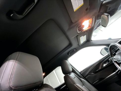 Used 2023 Chevrolet TrailBlazer RS w/ Sun and Liftgate Package image 20