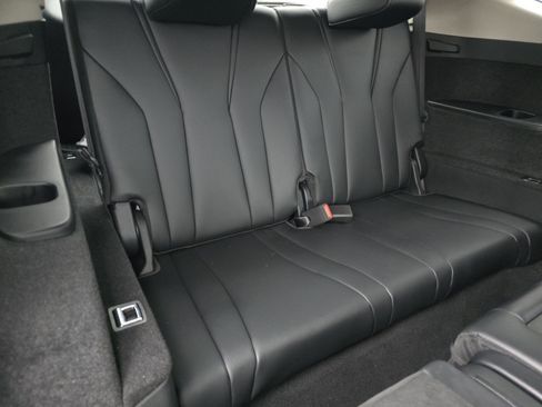 Used 2023 Acura MDX w/ Technology Package image 23