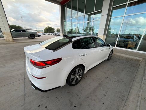 Used 2019 Kia Optima S w/ S Panoramic Sunroof Package FWD image 17