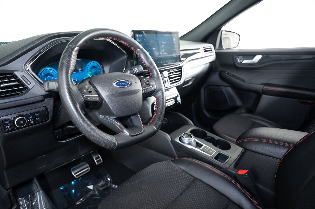 Used 2023 Ford Escape ST-Line Elite AWD/4WD image 26