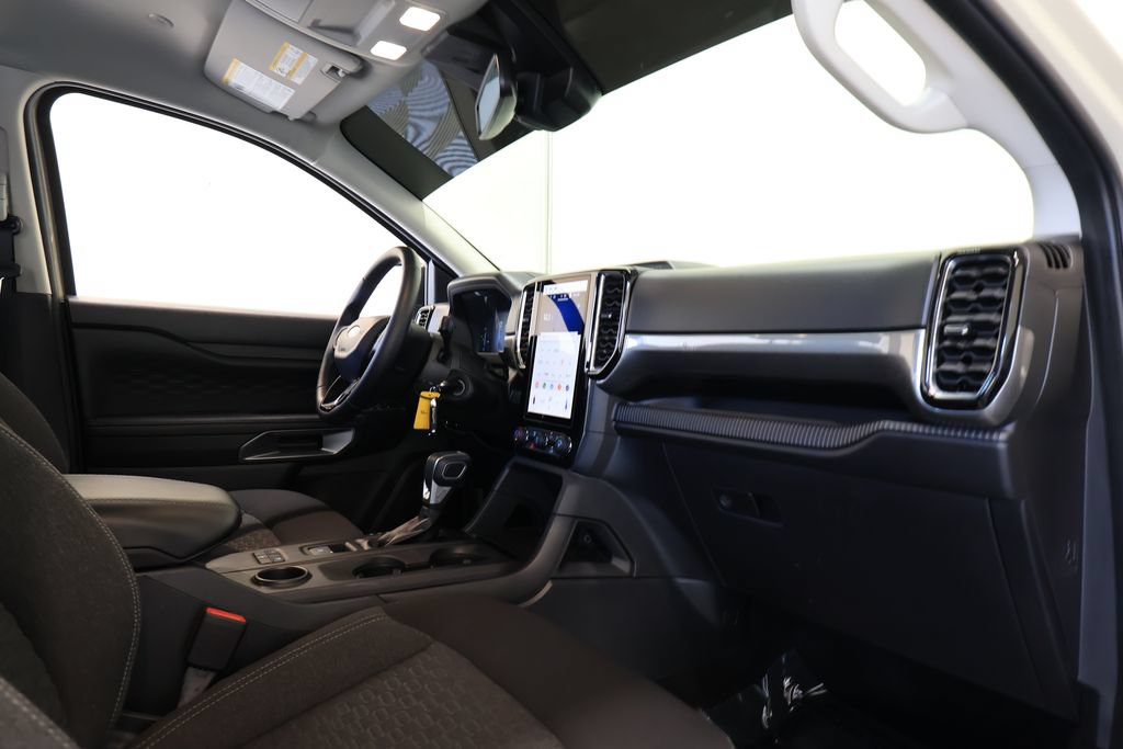 Used 2025 Ford Ranger XLT w/ Convenience Package RWD image 18