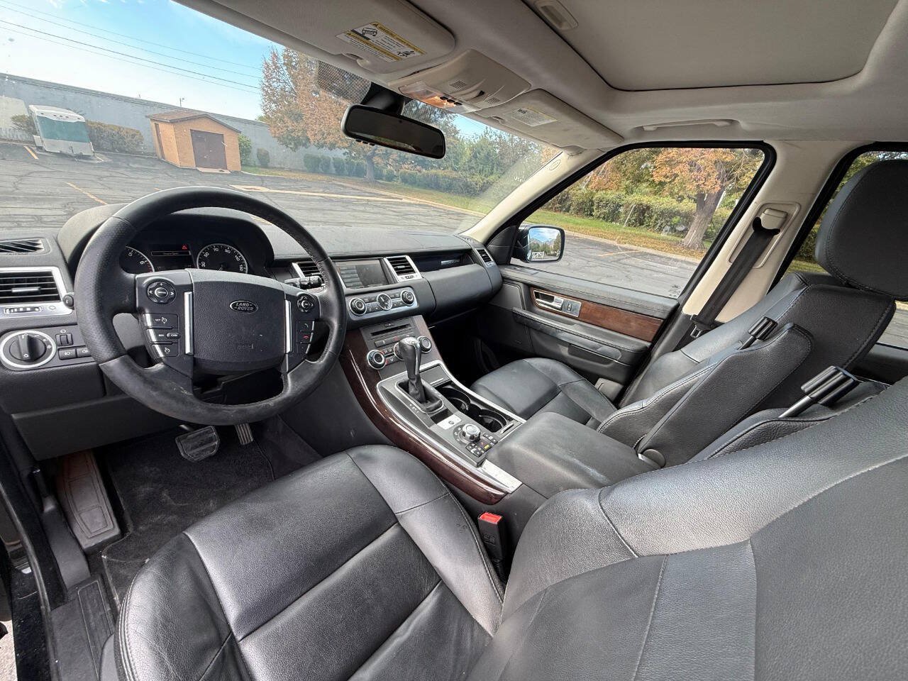 Used 2011 Land Rover Range Rover Sport HSE AWD/4WD image 9