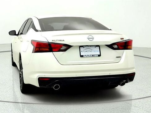 Used 2024 Nissan Altima 2.5 SR AWD/4WD image 6