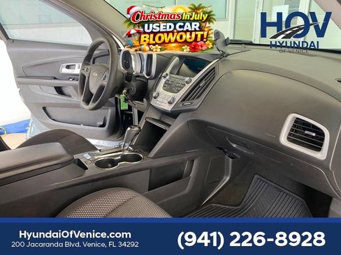 Used 2017 Chevrolet Equinox LS FWD image 22