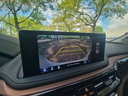 Used 2025 Acura MDX SH-AWD w/ Technology Package image 23