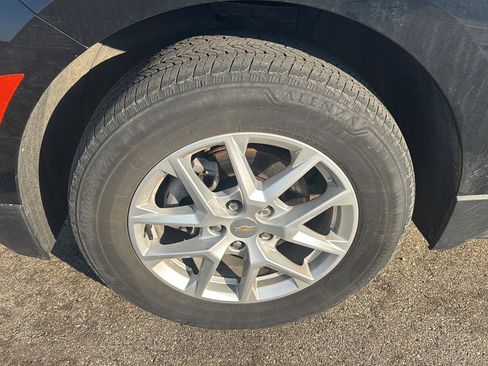 Used 2024 Chevrolet Equinox LT image 11