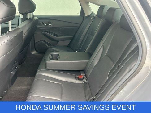 Used 2024 Honda Accord Touring image 11
