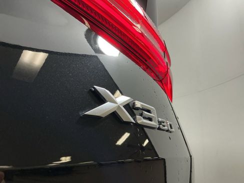 Certified 2025 BMW X3 xDrive30 w/ Convenience Package AWD/4WD image 32
