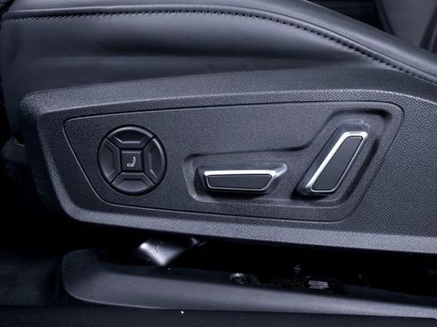 Used 2025 Audi RS 6 performance image 22