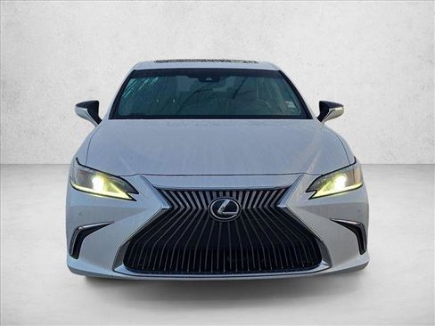 Used 2020 Lexus ES 350 w/ Premium Package FWD image 2