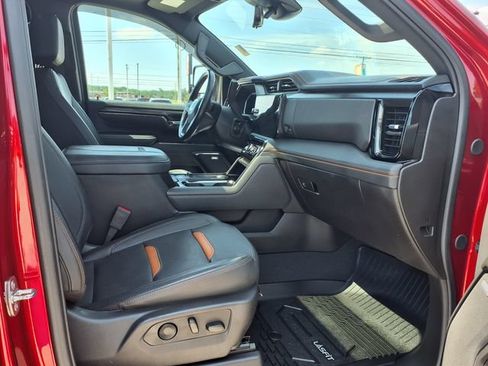 Used 2024 GMC Sierra 2500 AT4 w/ Technology Package AWD/4WD image 22