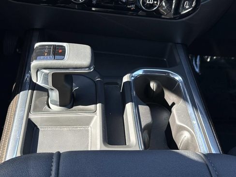 Used 2025 Chevrolet Silverado 1500 RST AWD/4WD image 7