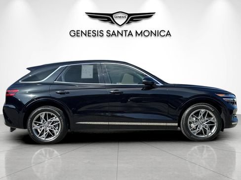 Used 2024 Genesis GV70 2.5T w/ Select Package AWD/4WD image 4