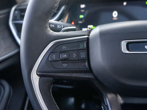 Used 2022 Jeep Grand Cherokee Limited 4xe w/ Luxury Tech Group II image 27