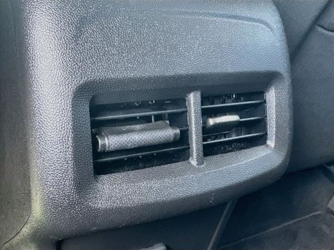 Used 2023 Chevrolet Equinox LT AWD/4WD image 26