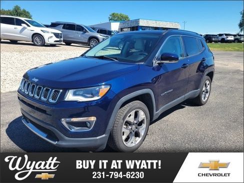 Used 2017 Jeep Compass Limited AWD/4WD image 1