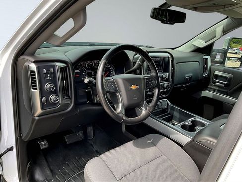 Used 2019 Chevrolet Silverado 2500 LT w/ LT Convenience Package AWD/4WD image 20