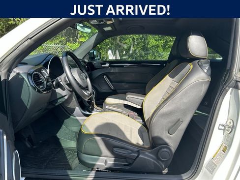 Used 2018 Volkswagen Beetle 2.0T Dune FWD image 9