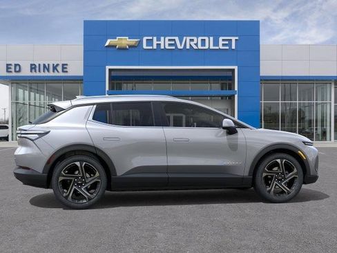 New 2026 Chevrolet Equinox EV LT image 5