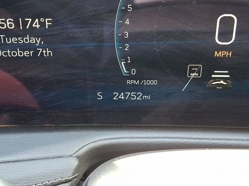 Certified 2025 Cadillac XT4 Premium Luxury image 23