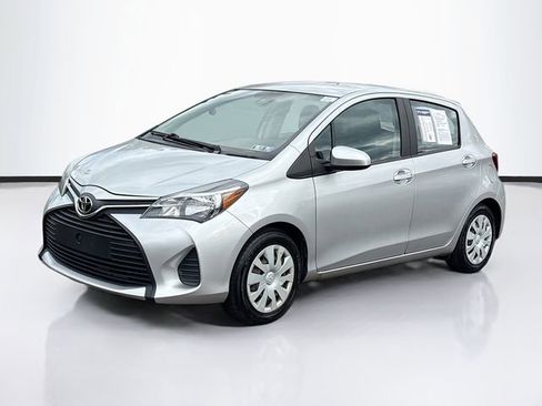Used 2017 Toyota Yaris L image 4
