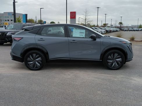 Certified 2024 Nissan Ariya AWD image 2