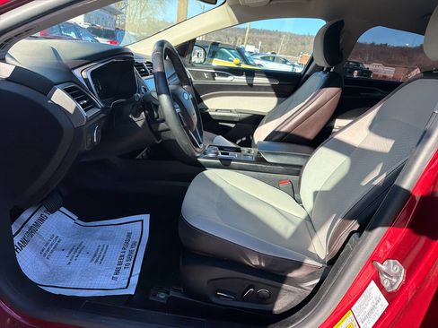 Used 2019 Ford Fusion SE w/ Equipment Group 151A image 20