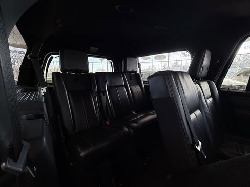 Used 2016 Ford Expedition EL Platinum image 30