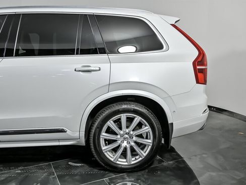Used 2016 Volvo XC90 T8 Inscription image 7