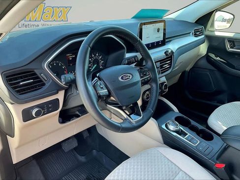 Used 2022 Ford Escape SE w/ SE Sport Appearance Package AWD/4WD image 22
