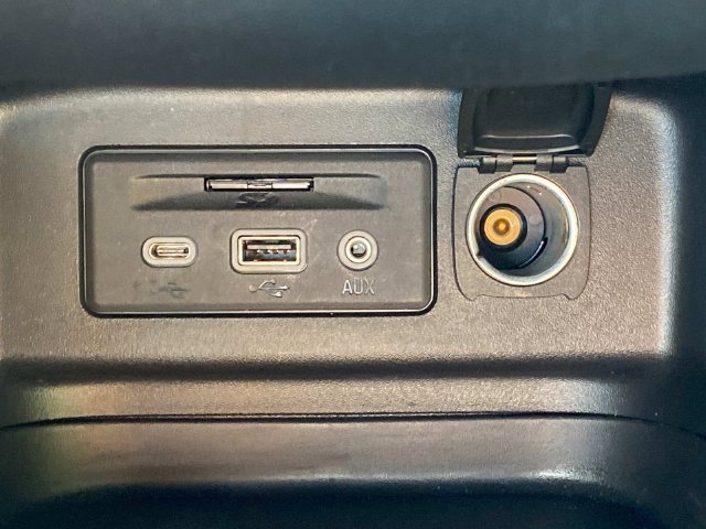 Used 2022 Chevrolet Equinox RS w/ Infotainment Package FWD image 27