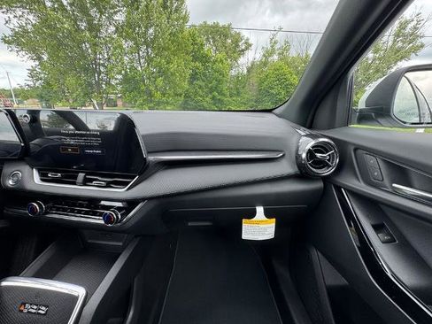 New 2026 Chevrolet Equinox LT w/ Convenience Package II image 55