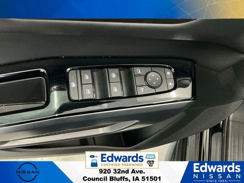 Used 2025 Nissan Pathfinder SL w/ Cargo Package AWD/4WD image 30